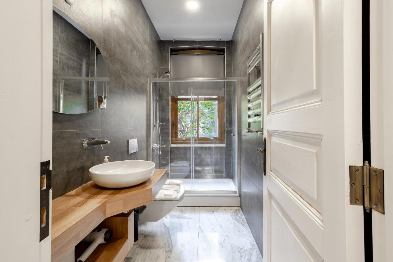 Homie Suites - Historical Apartment Nearby Galata Tower Istanbul Bagian luar foto